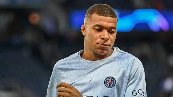 PSG – Mbappé dément les rumeurs: « Je n’ai jamais demandé mon départ en janvier »