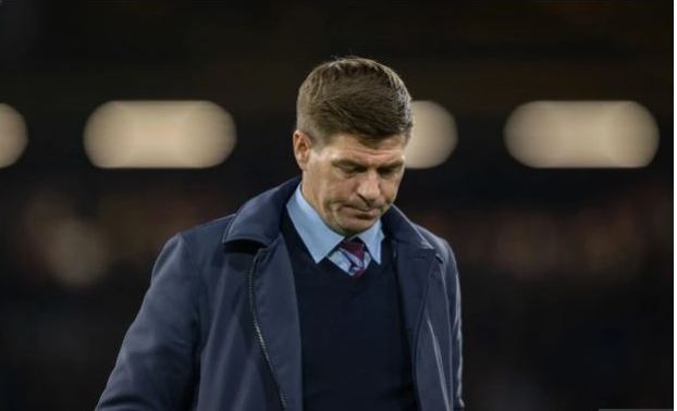 Aston Villa : Steven Gerrard viré