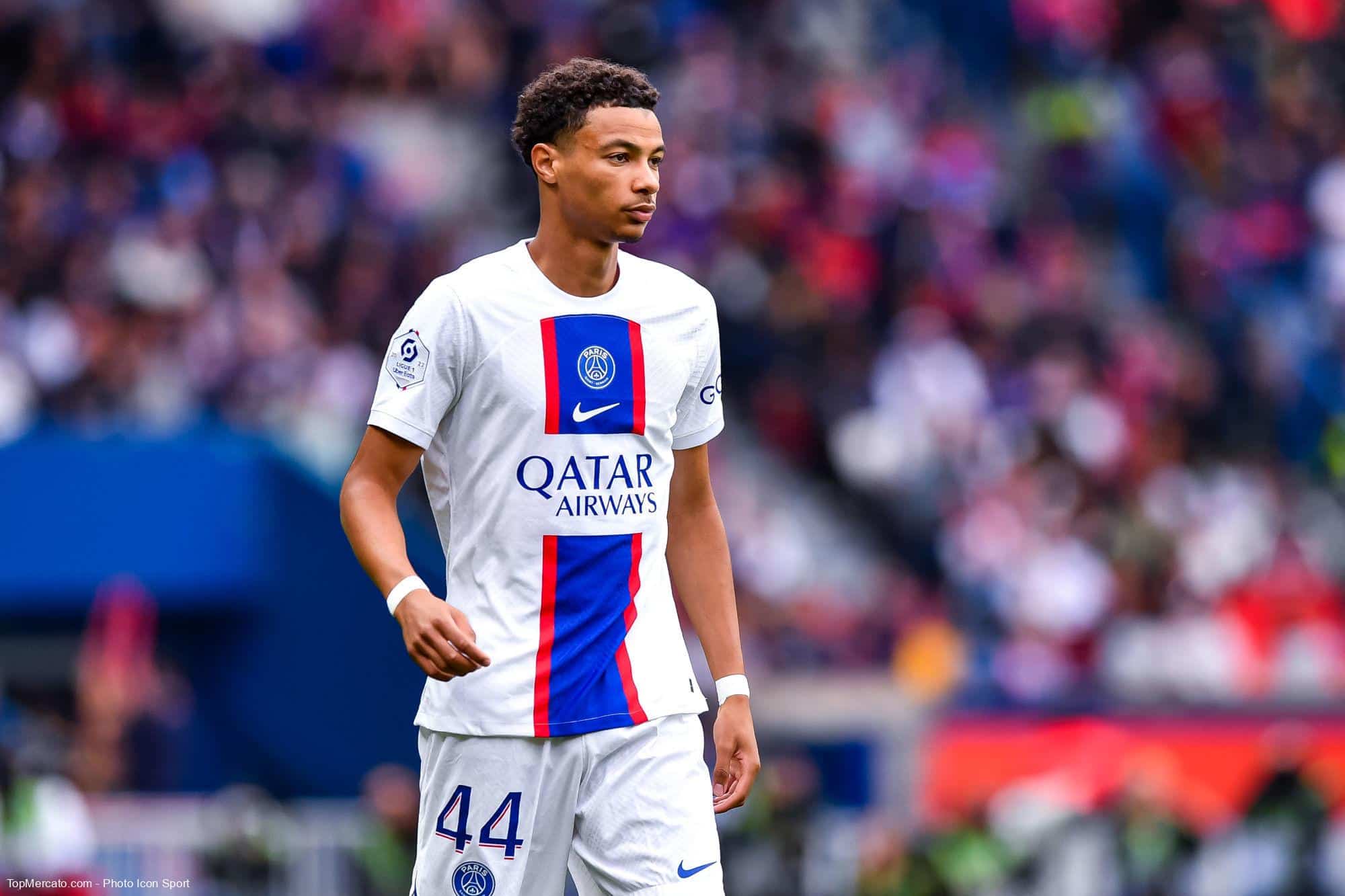 PSG : Hugo Ekitike vole au secours de son ancien entraîneur