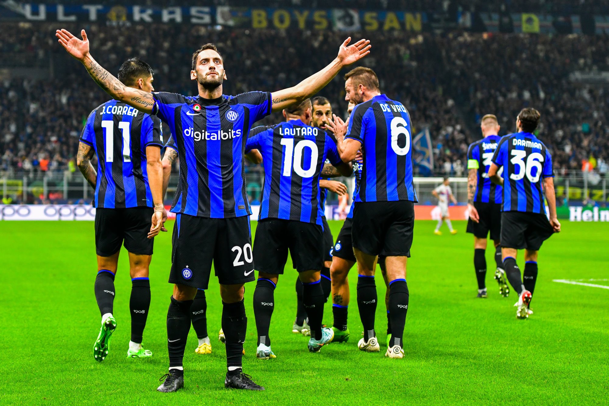 LDC: L’Inter enfonce Plzen et le Barça, à la pause