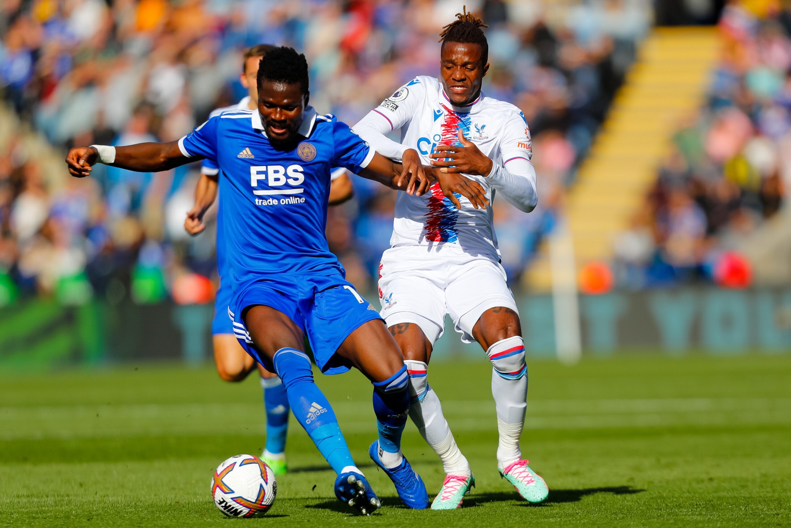 Ang : Leicester cale encore