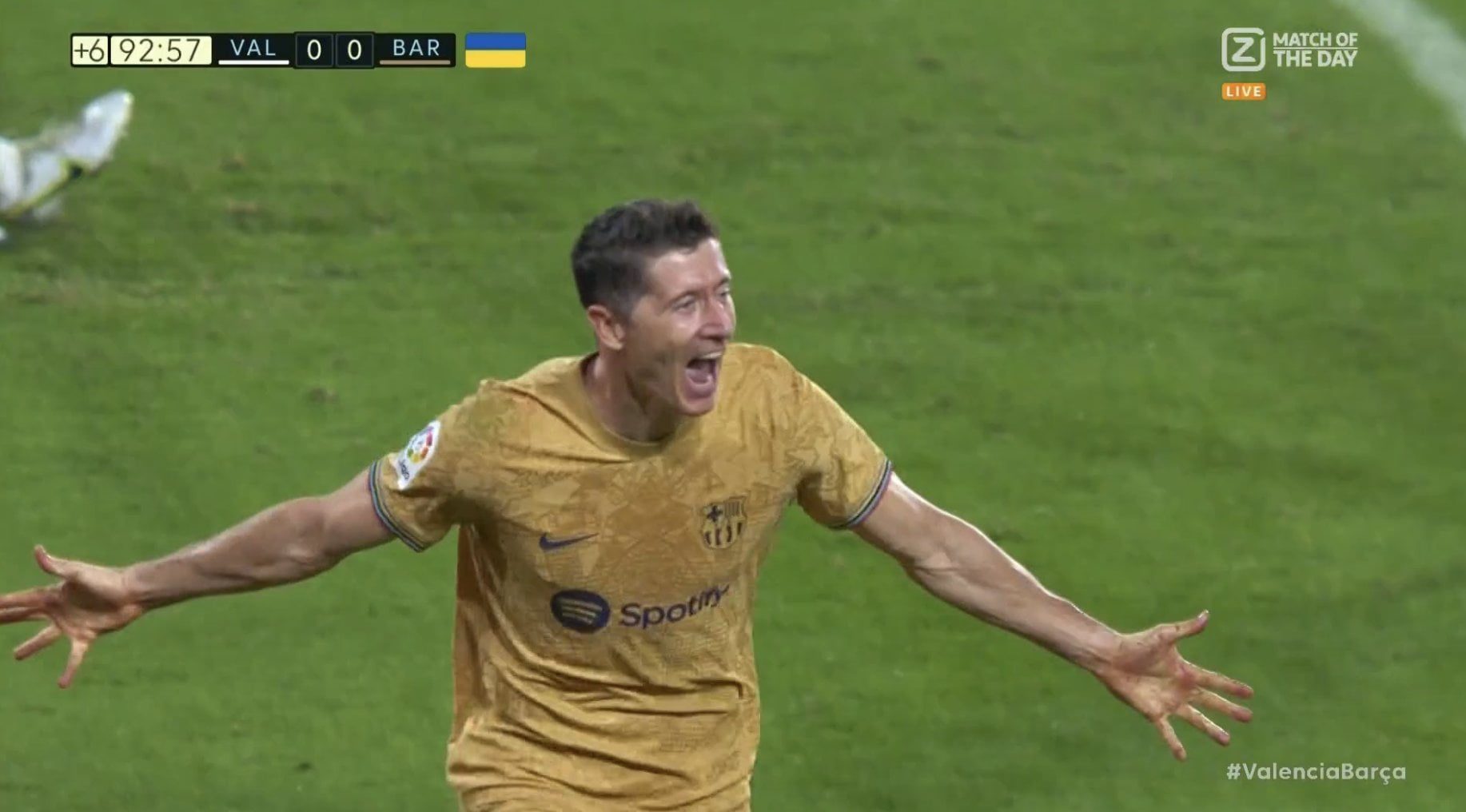 Liga : Lewandowski sauve in extremis le Barça à Valence