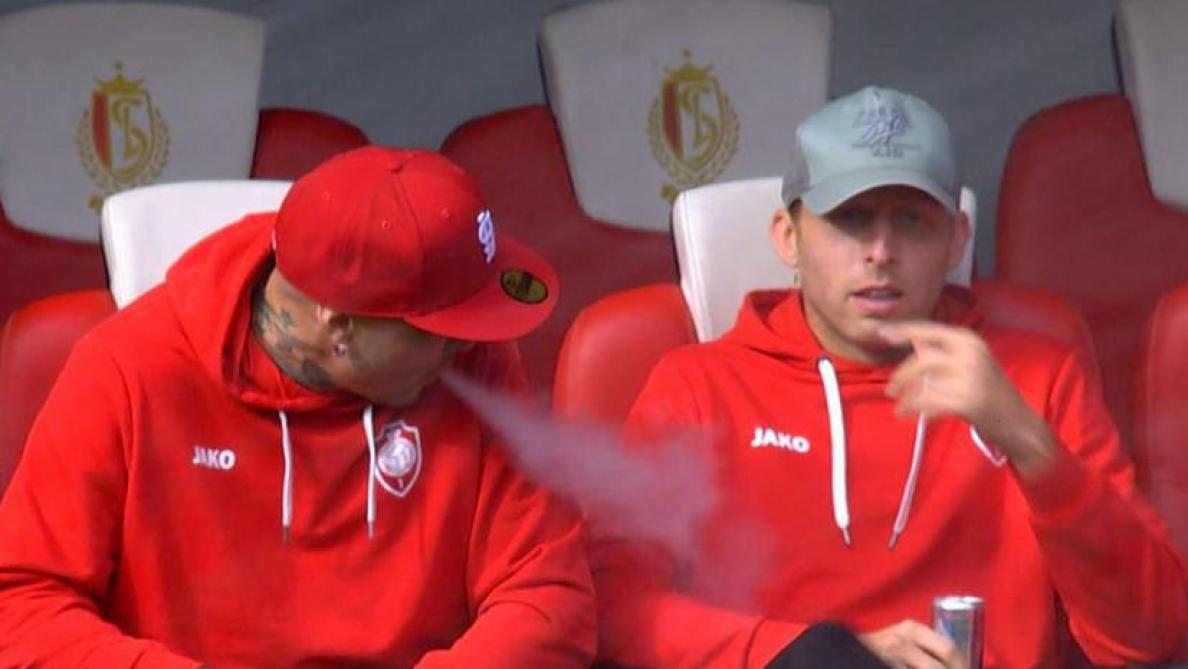 Belgique: Nainggolan suspendu pour avoir fumé sur le banc de touche