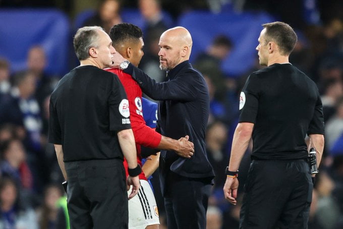 Man Utd : Ten Hag s’enflamme pour Casemiro
