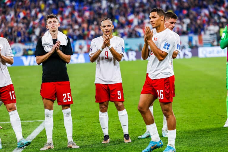 Australie – Danemark : les compositions officielles
