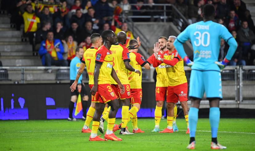 Ligue 1: Lens sécurise sa place de dauphin