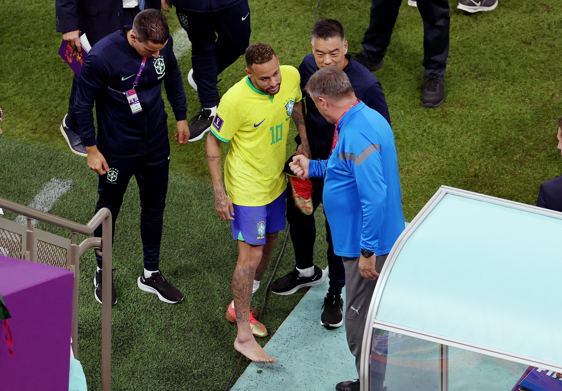CDM: Le Brésil et le PSG tremblent pour Neymar, blessé