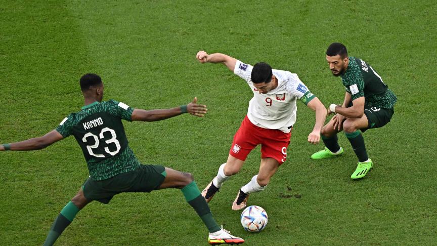 CDM 2022: L’Arabie Saoudite domine mais la Pologne est devant à la mi-temps