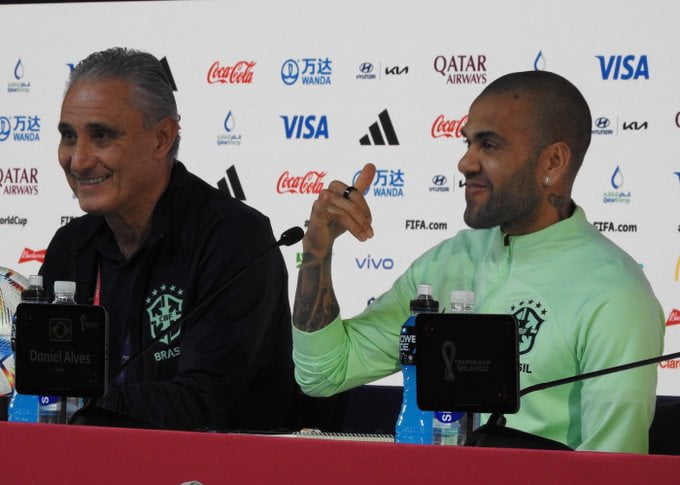 Brésil : les mises en garde de Daniel Alves