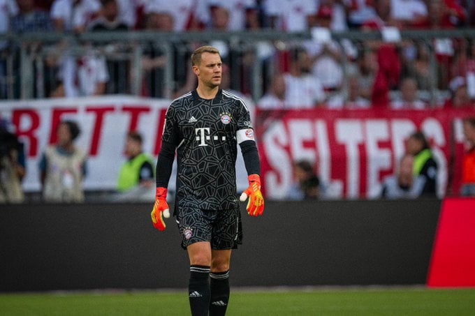 Bayern: Flick prend la défense de Neuer
