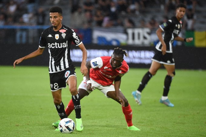 OM: Ounahi plait beaucoup à Longoria