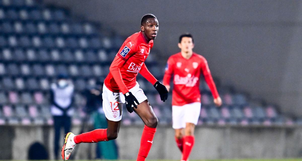 Mercato: Moussa Fofana quitte Nîmes pour Saint Etienne