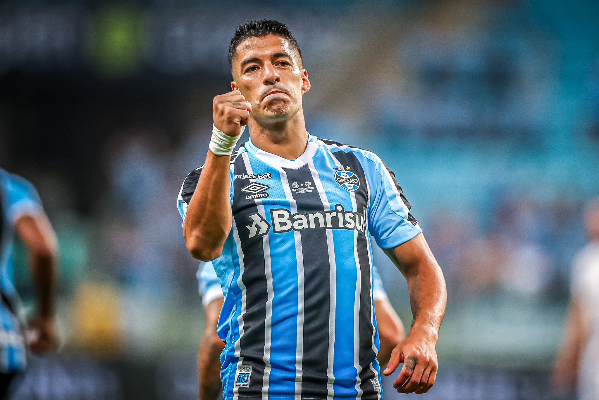 Grêmio: Suarez claque un triplé retentissant pour sa première
