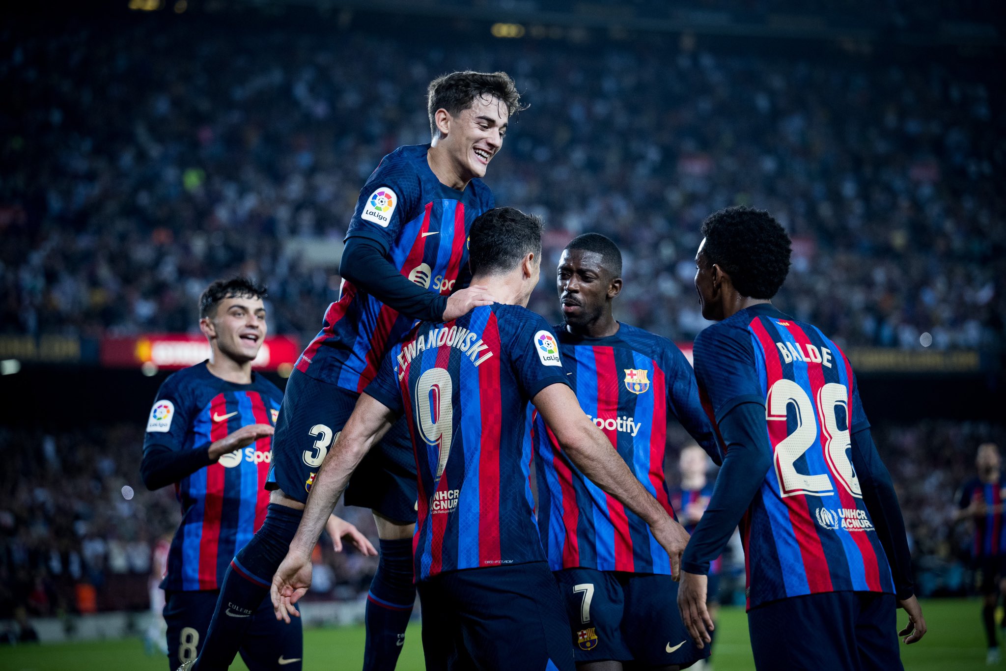 Liga: Le FC Barcelone s’impose contre Séville et s’envole en tête