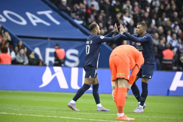 PSG: Mbappé envoi un message de soutien à Neymar