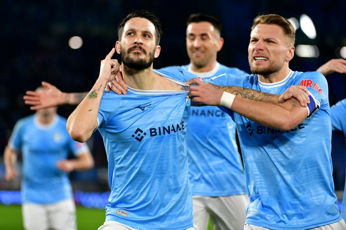 Serie A: La Lazio bat la Sampdoria et revient dans la course