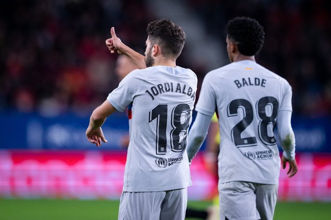 Barça: son avenir, Alba toujours heureux