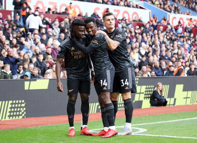 Premier League: Arsenal arrache la victoire chez les villans