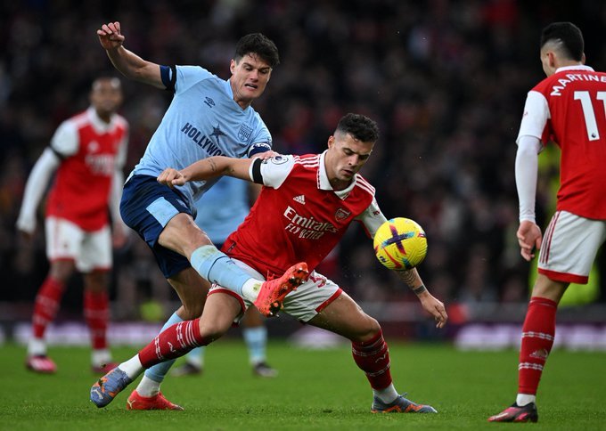 Premier League: Arsenal cale (encore) face à Brentford