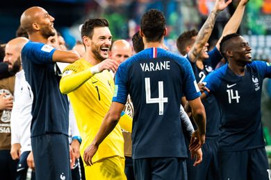 EDF: le vibrant hommage de Lloris à Varane