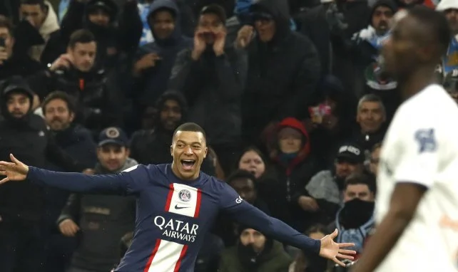 PSG: Platini encense Mbappé