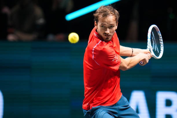Tennis: Medvedev s’impose difficilement face à Davidovich Fokina