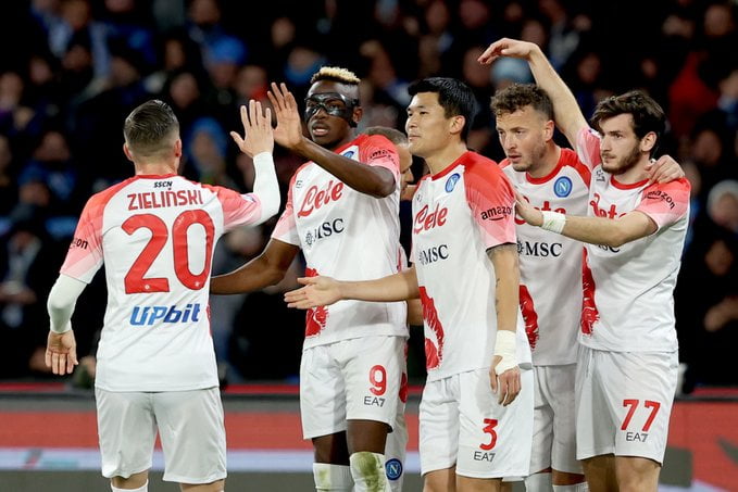 Serie A: Naples et Osimhen font cavalier seuls
