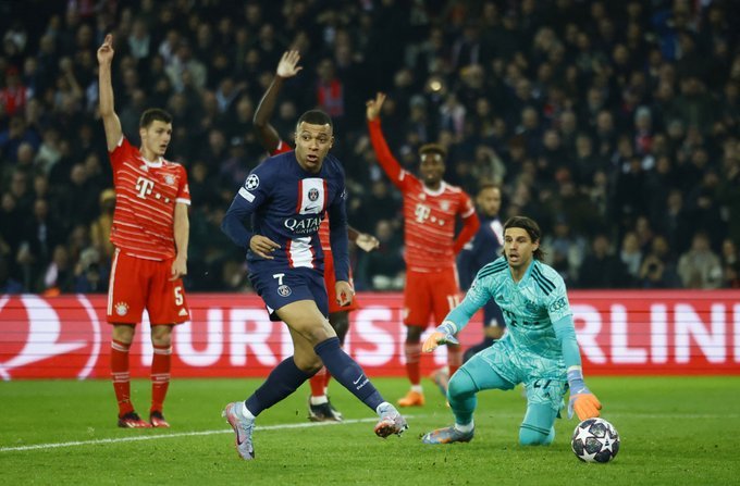 PSG: Rothen ne lâche pas les joueurs