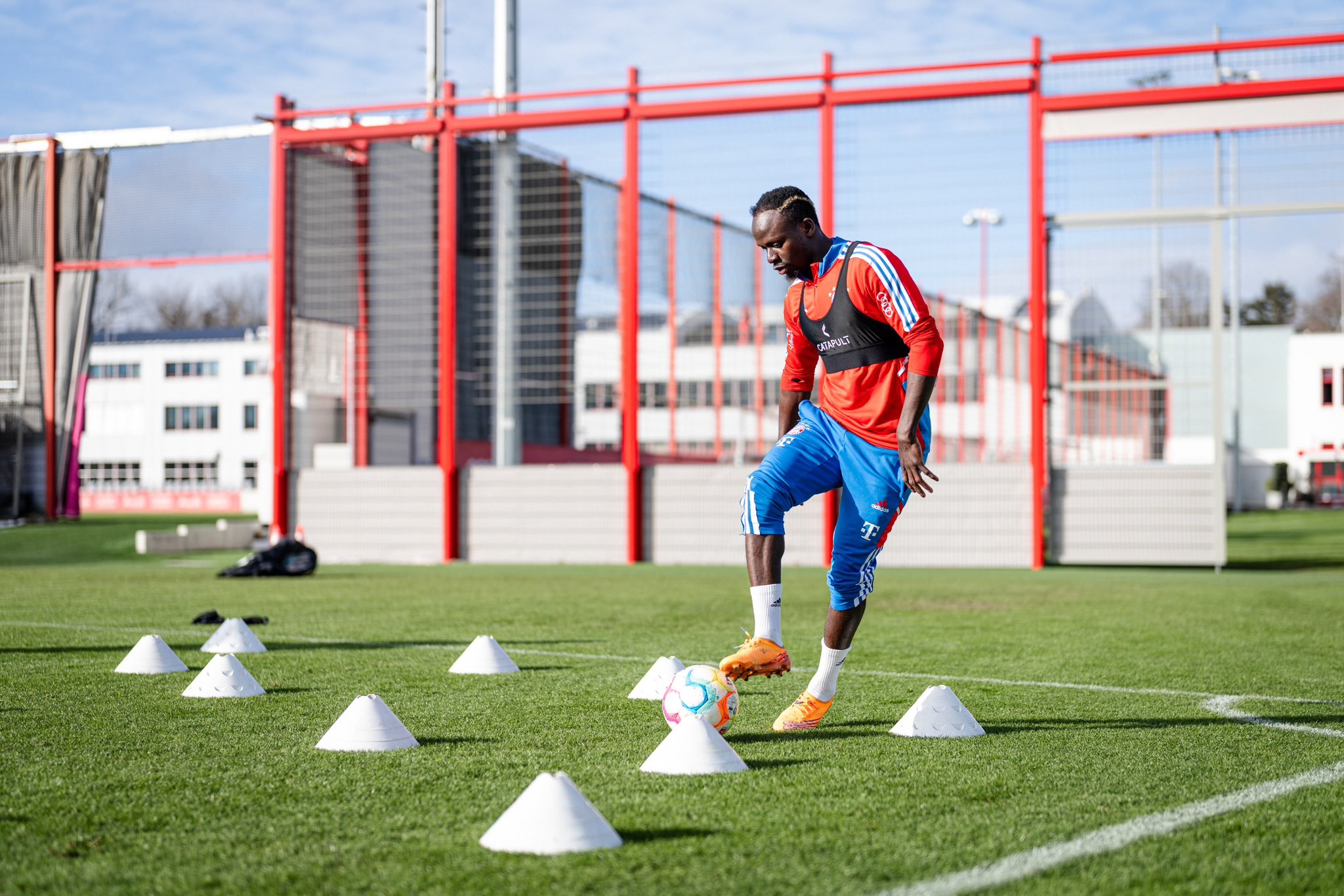 Bayern Munich: Sadio Mané s’entraine avec le ballon