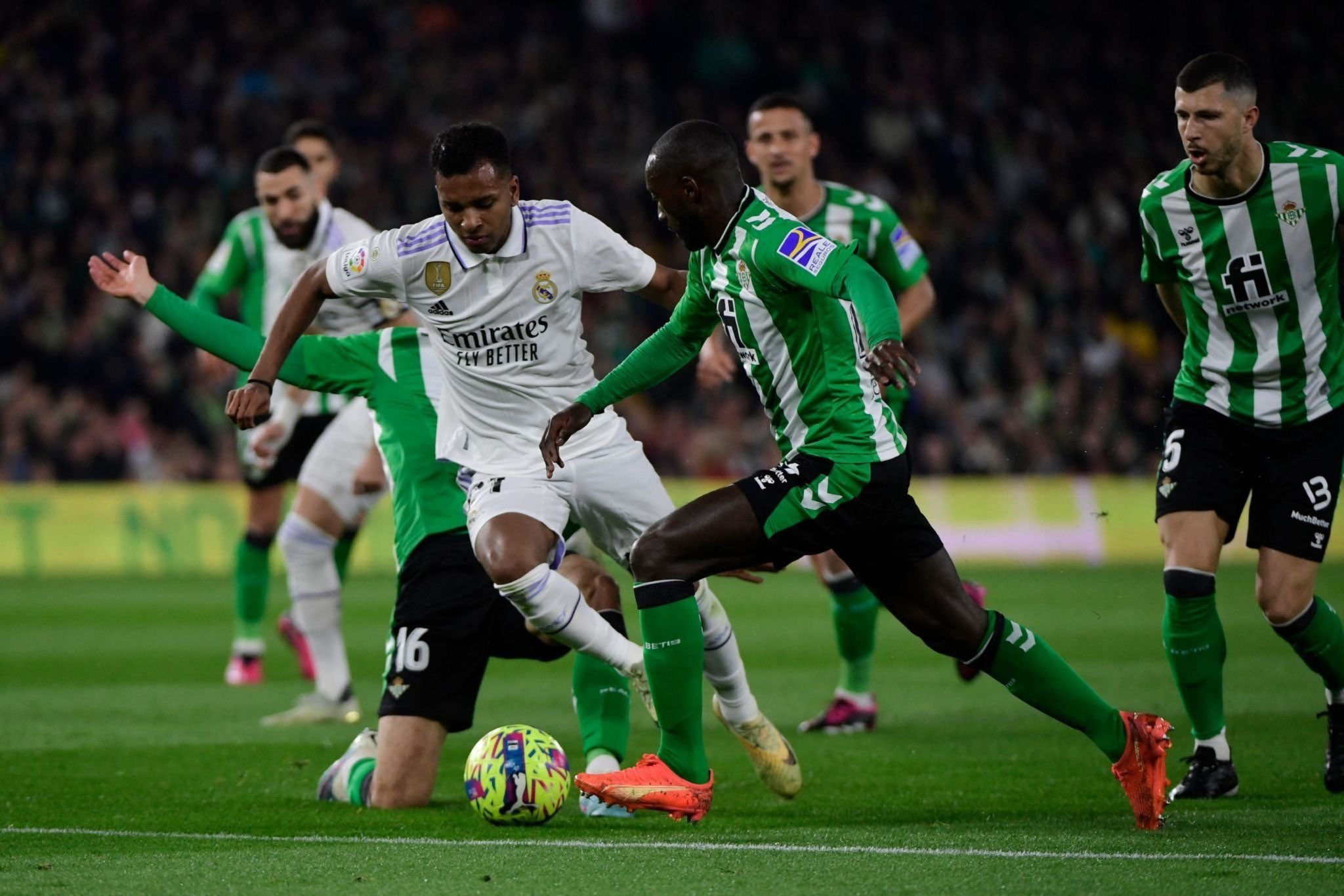 Liga: Le Real Madrid accroché par le Real Bétis