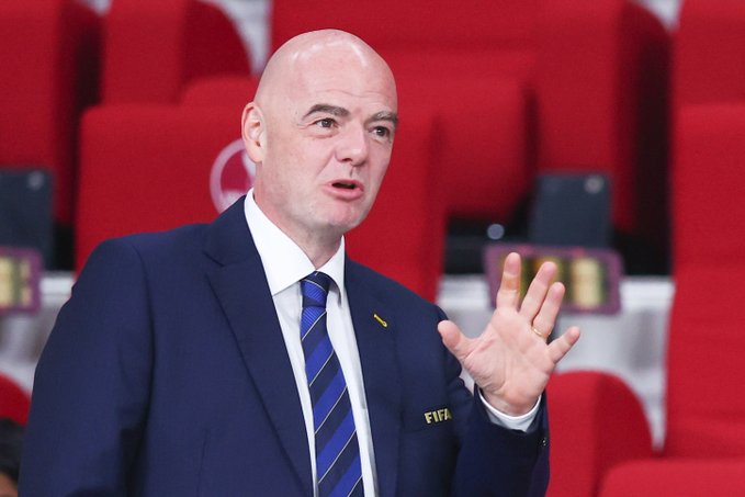 FIFA: Gianni Infantino répond aux critiques