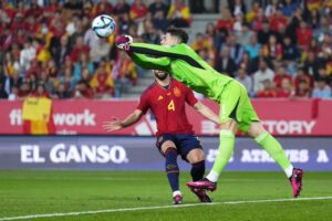Espagne: Luis de la Fuente encense Kepa