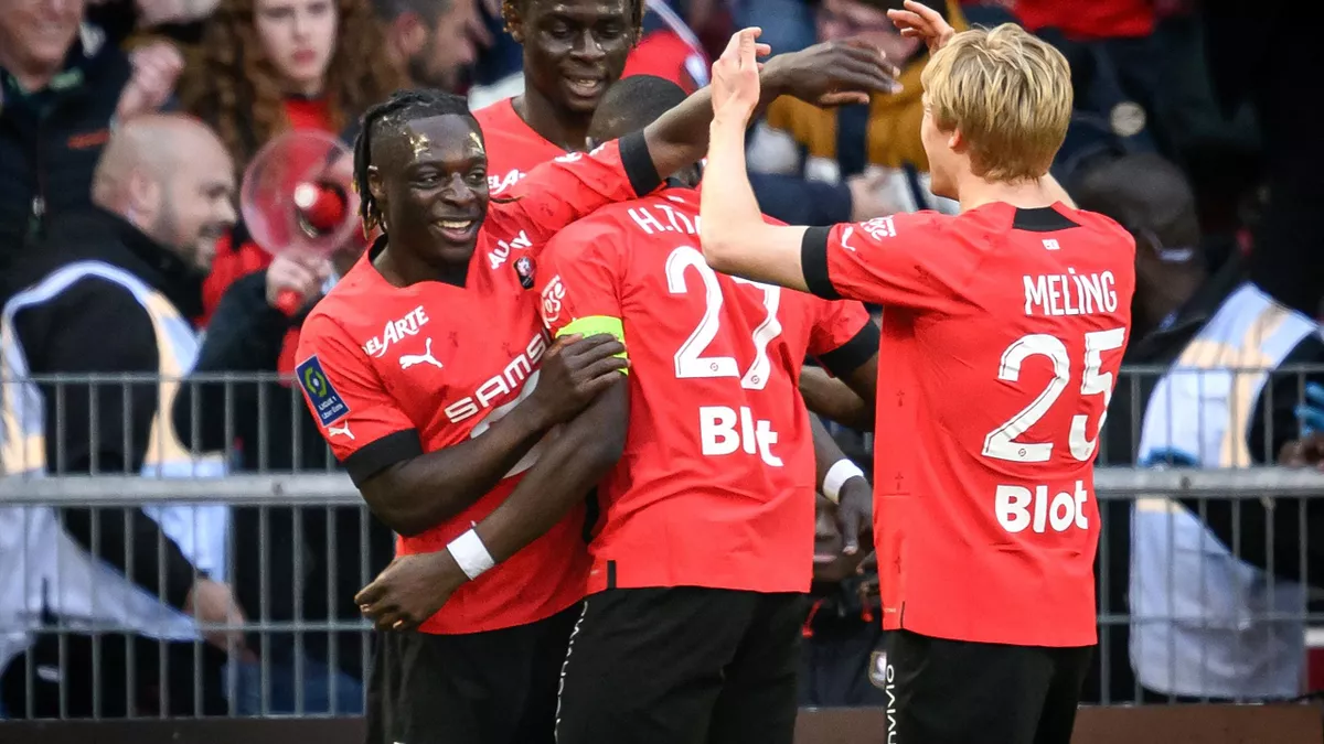 Ligue 1: Rennes explose Reims et se relance
