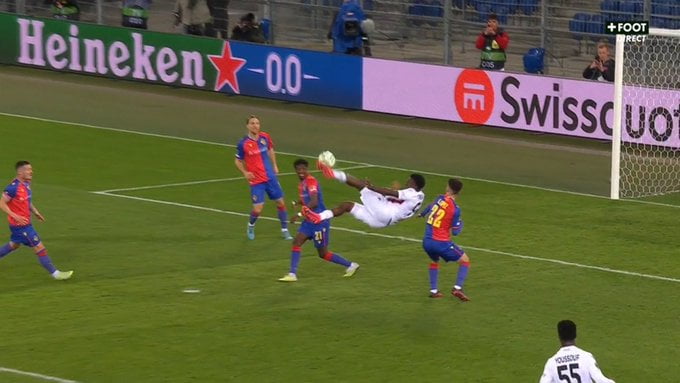 VIDEO: Le but dingue de Moffi !