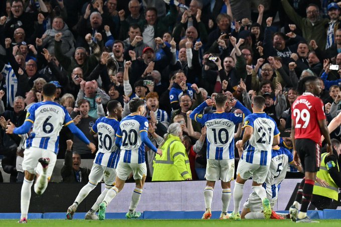 Premier League: Brighton s’impose devant United et relance la course pour le top 4