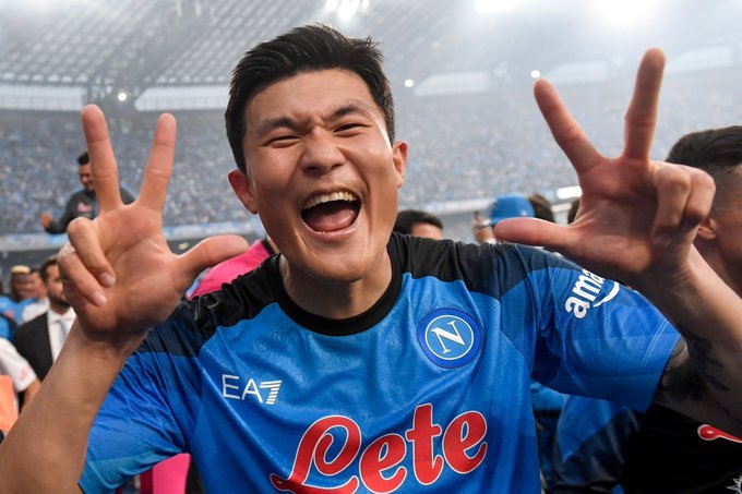 Naples: Manchester United fonce sur Kim Min-jae