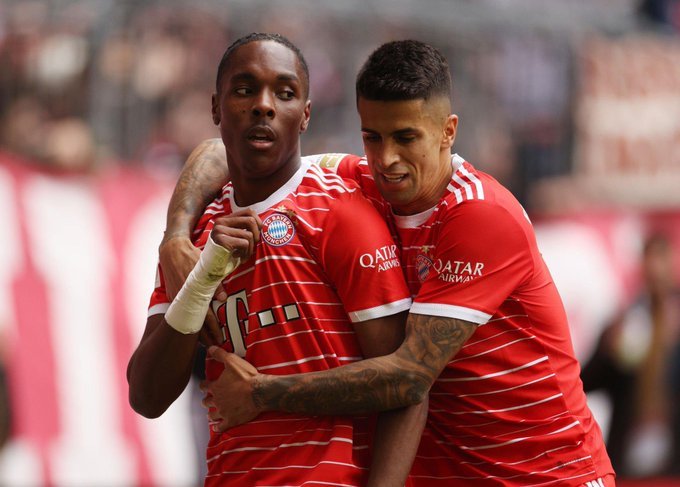 Bundesliga: Le Bayern met 6 à Schalke, Tel buteur