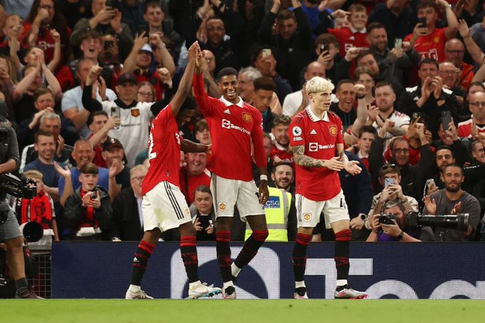 PL: Manchester United surclasse Chelsea et file en Ligue des champions