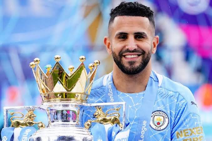 Manchester City: La direction veut garder Ryad Mahrez