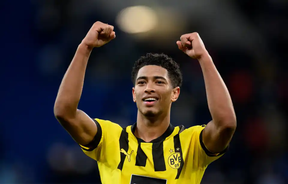 Officiel: Le Real Madrid annonce la signature de Bellingham