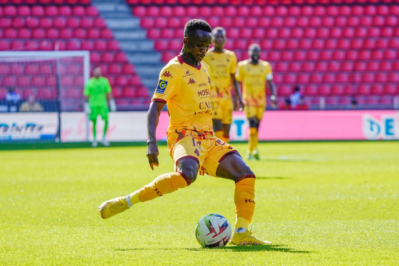 FC Metz : Cheikh Sabaly lance déjà le duel contre Ismaïla Sarr !