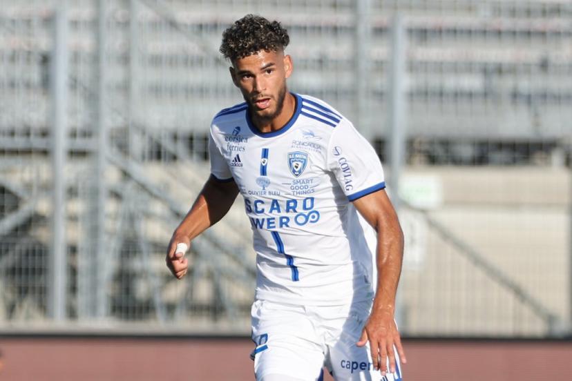 Le FC Metz gagne la bataille pour un latéral algérien contre Saint-Étienne !
