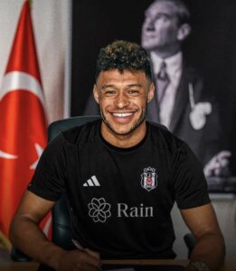 Alex Oxlade-Chamberlain: Transfert officiel à Besiktas après son départ de Liverpool