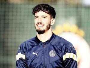 Altay Bayindir, le gardien de but turc, en route vers Manchester United