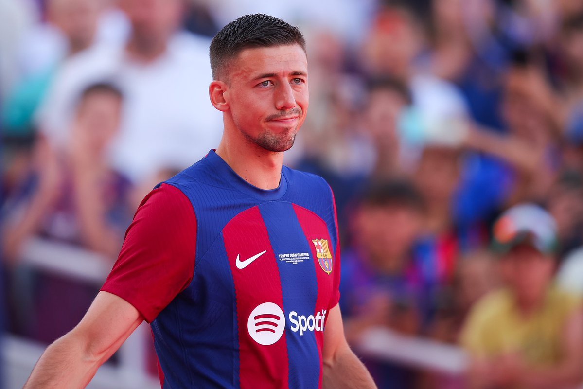 Aston Villa envisage de recruter Clément Lenglet, Barcelone dans l’attente