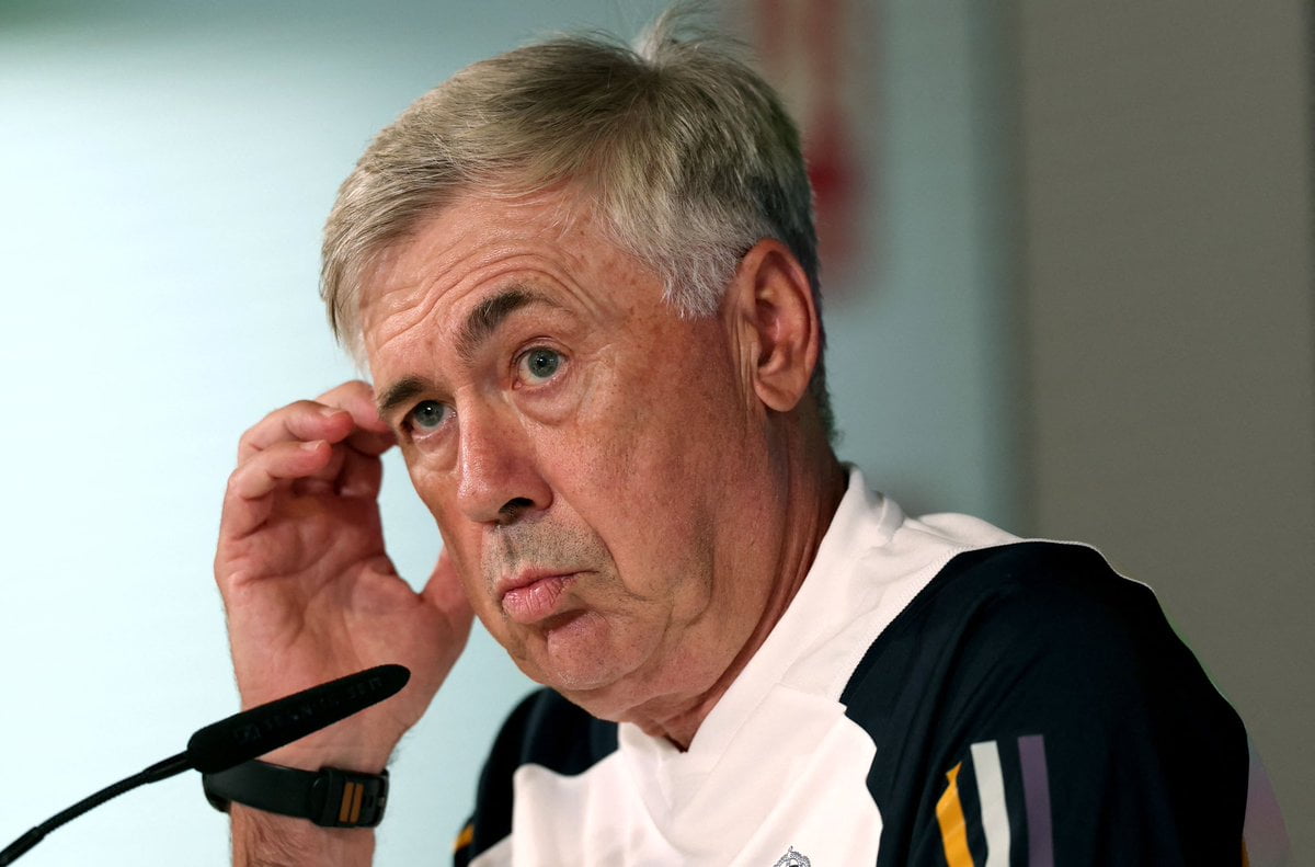 Carlo Ancelotti : « Militão a subi une entorse au genou. Ça ne semble pas bon »