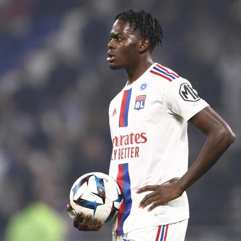 Castello Lukeba cherche à négocier avec Leipzig