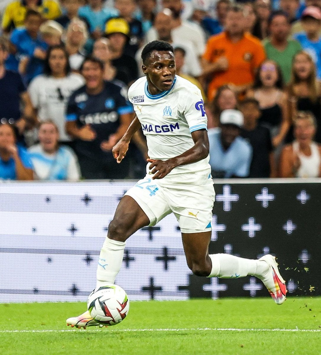 Francois Mughe, figure dominante du match contre Reims