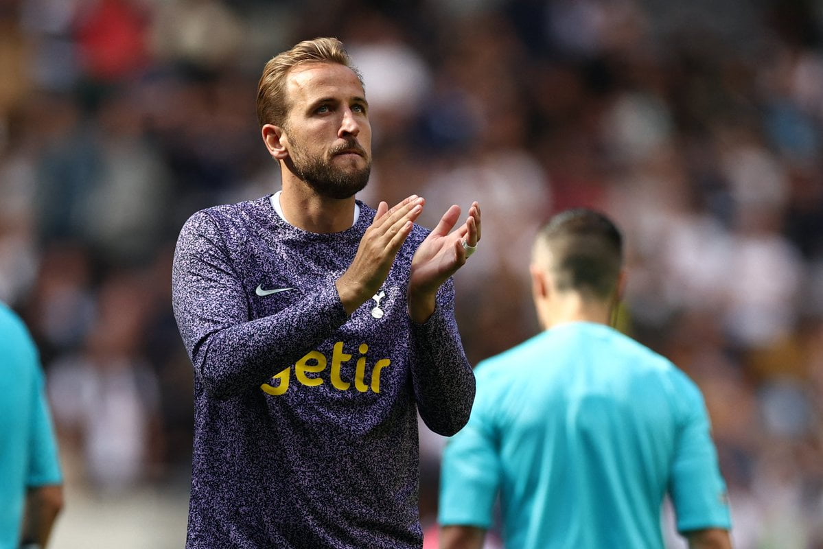 Harry Kane prêt à décoller pour Munich, en attente de l’approbation finale de Tottenham