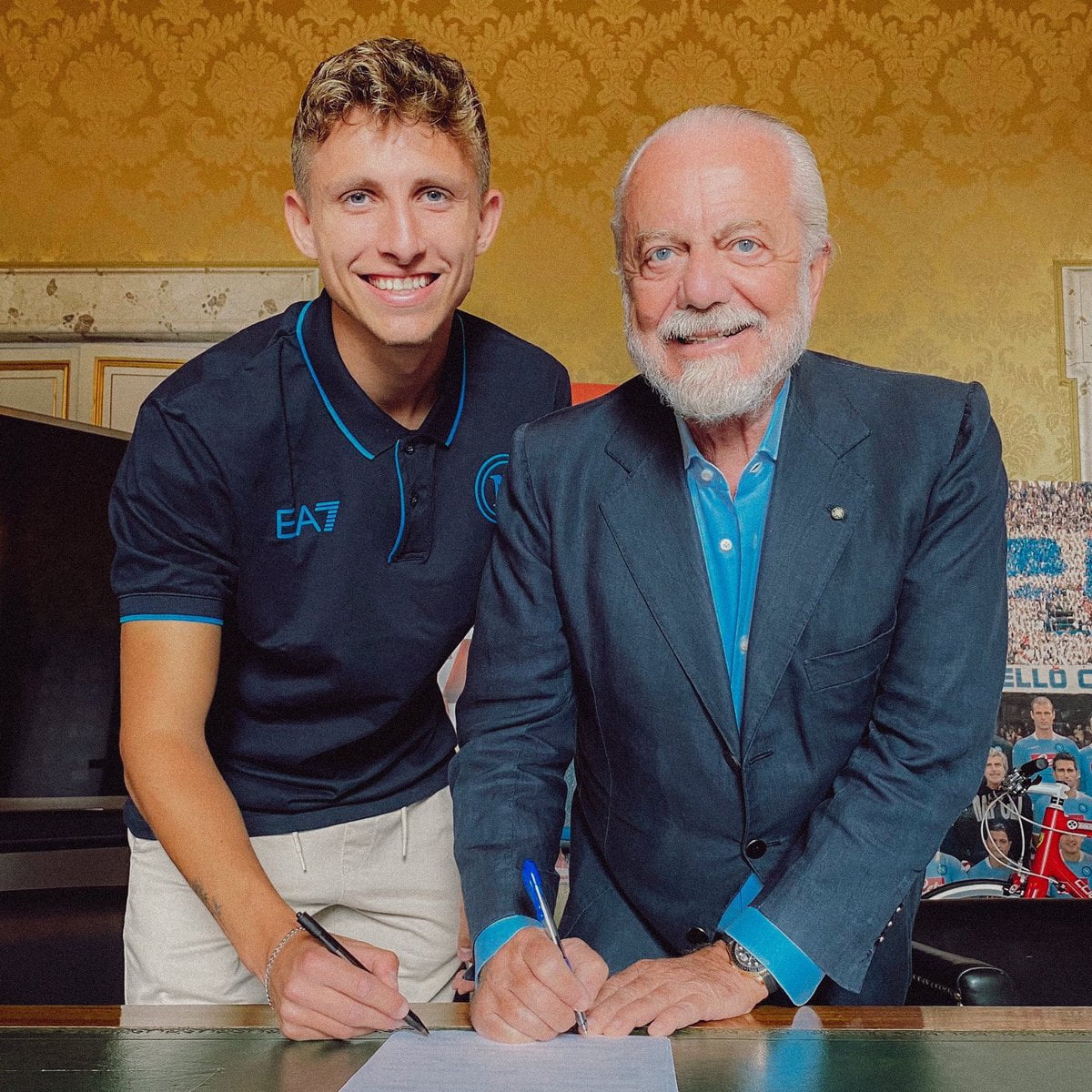 Le Napoli signe Jesper Lindstrøm, Hirving Lozano en route vers le PSV Eindhoven